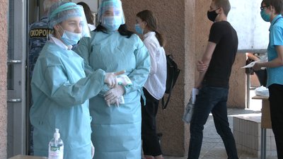 Харківщина — у п'ятірці лідерів з вакцинації освітян від COVID