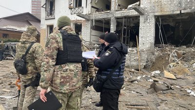Наслідки ракетних ударів РФ по готелю у Харкові, 11 січня 2024 року Наслідки ракетних ударів РФ по готелю у Харкові, 11 січня 2024 року