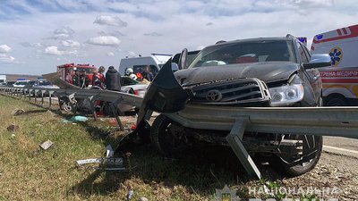 На Хмельниччині в автотрощі загинули дві людини На Хмельниччині в автотрощі загинули дві людини