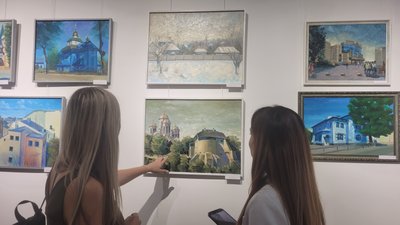 Живопис архітектора: Микола Шолудько у Рівному презентував свою першу олійну виставку Живопис архітектора: Микола Шолудько у Рівному презентував свою першу олійну виставку