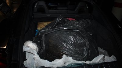 В Одесі в автомобілі знайшли тіло 40-річного чоловіка, завернуте у пакет