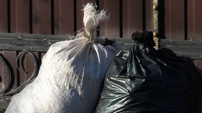 Для сіл Івано-Франківської громади закупили сміттєві контейнери на 2 млн грн