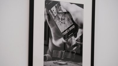 До війни робила фото для глянцевих журналів. У Чернівцях представили виставку світлин про повномасштабну війну