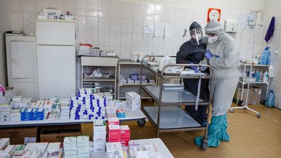Майже 125 тисяч упаковок препарату проти COVID-19 доставили в регіони України