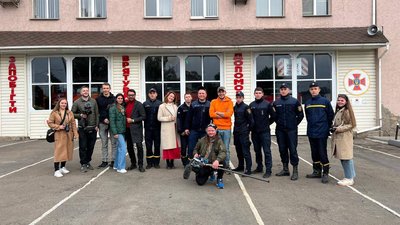 "Як звучить Миколаїв": інтерв'ю з подружжям Синельникових про творчий погляд на реальність "Як звучить Миколаїв": інтерв'ю з подружжям Синельникових про творчий погляд на реальність