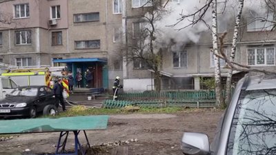 У Черкасах горіла квартира біля "літака" У Черкасах горіла квартира біля "літака"