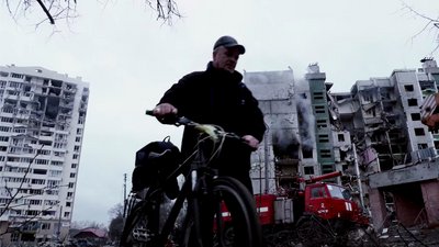 Авіаудар по житловому масиву у Чернігові Авіаудар по житловому масиву у Чернігові