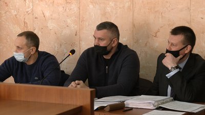 "Я ні до чого не причетний": обвинувачений у замаху на вбивство з'явився на суд у Рівному