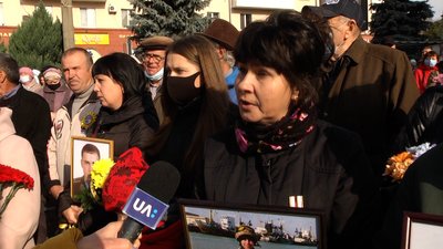 "Це місце у Житомирі для нас святе": матері загиблих воїнів про відкриття пам'ятника захисникам "Це місце у Житомирі для нас святе": матері загиблих воїнів про відкриття пам'ятника захисникам