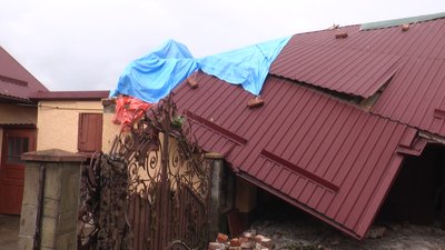 У селі Шевченкове на Франківщині буревій пошкодив 48 дахів житлових будинків