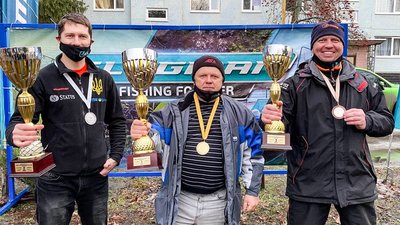 Рівняни посіли перші та другі місця на Чемпіонаті України з ловлі риби Рівняни посіли перші та другі місця на Чемпіонаті України з ловлі риби