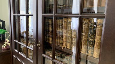 Як функціонують книгосховища Миколаївської обласної універсальної наукової бібліотеки Як функціонують книгосховища Миколаївської обласної універсальної наукової бібліотеки