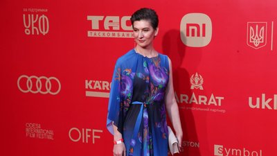 В Одесі розпочалася церемонія закриття ОМКФ. Фоторепортаж з червоної доріжки В Одесі розпочалася церемонія закриття ОМКФ. Фоторепортаж з червоної доріжки