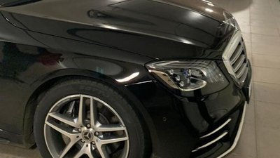 У колишнього нардепа знайшли шість елітних автівок