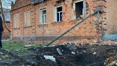 Хотінську громаду на Сумщині обстріляли з артилерії Хотінську громаду на Сумщині обстріляли з артилерії