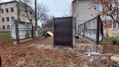 "Діти ніч не спали, від кожного шурхоту прокидаються, плачуть" — мешканці Ворожби на Сумщині розповіли про обстріли "Діти ніч не спали, від кожного шурхоту прокидаються, плачуть" — мешканці Ворожби на Сумщині розповіли про обстріли
