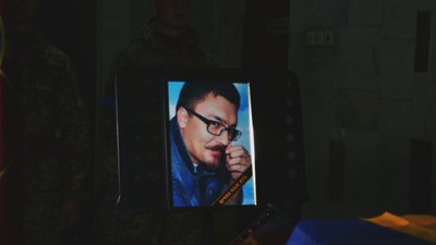 В Одесі простилися з загиблим під час війни військовослужбовцем В Одесі простилися з загиблим під час війни військовослужбовцем