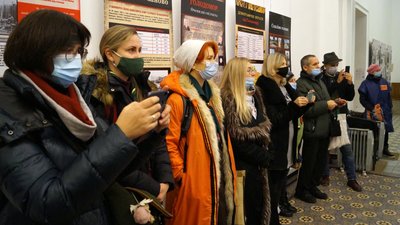 Скаути Дніпра передали вогонь з Віфлеєма до історичного музею