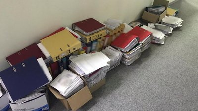 СБУ викрила кредиторів-колекторів, які вибивали з позичальників понад 300% боргу