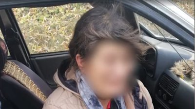 Правоохоронці, знайшли матір, яка залишила немовля на вулиці Правоохоронці, знайшли матір, яка залишила немовля на вулиці