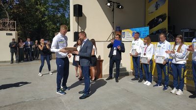 На Донеччині нагородили переможців Олімпійських та Паралімпійських ігор На Донеччині нагородили переможців Олімпійських та Паралімпійських ігор