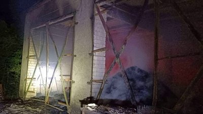 На Закарпатті горів склад із вугіллям На Закарпатті горів склад із вугіллям