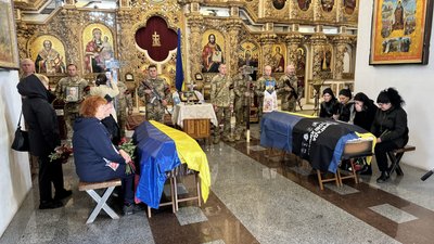 На Полтавщині прощаються з двома військовими, які тривалий час вважалися зниклими безвісти