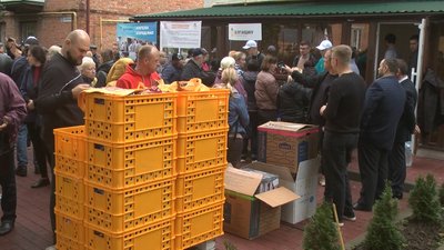 У Хмельницькому жителі Луганщини отримали гуманітарну допомогу