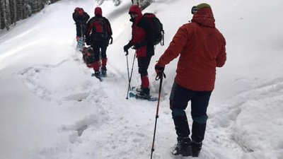 У Карпатах поблизу гори Піп Іван травмувався турист з Польщі У Карпатах поблизу гори Піп Іван травмувався турист з Польщі