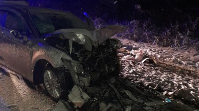 На Буковині трапилась аварія на трасі, яка веде до Румунії. Загинули двоє людей