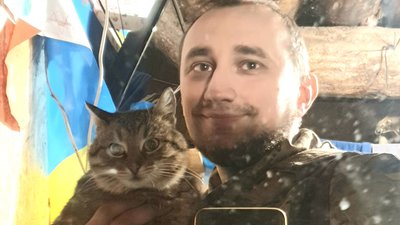 "Він по крові нам син, а по духу — він син України". Спогади матері загиблого воїна Дениса Антіпова
