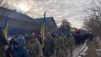 На Тернопільщині попрощалися із загиблим військовослужбовцем Іваном Волочієм