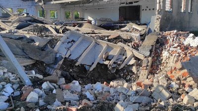 Окупанти РФ втретє обстріляли аеродром "Коротич" під Харковом: знищені ангари та спортивні літаки Окупанти РФ втретє обстріляли аеродром "Коротич" під Харковом: знищені ангари та спортивні літаки