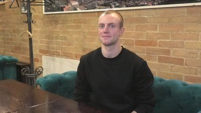 "Складно було, потім ми вже навчились". Як у Нікополі під постійними обстрілами працює ресторан італійської кухні