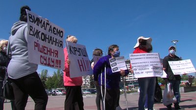 Мешканці гуртожитків Бердянська влаштували пікет у Запоріжжі
