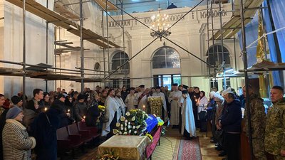 У Луцьку попрощалися з військовими Олександром Рижковим і Андрієм Толстокоровим У Луцьку попрощалися з військовими Олександром Рижковим і Андрієм Толстокоровим