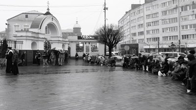 У Луцьку провели в останню путь спецпризначенця Ігоря Небося і прикордонника Руслана Макарчука