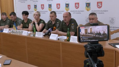 Полонені, забезпечення та відпустки: керівники підрозділів розповіли про стан справ у волинській бригаді