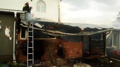 На Тернопільщині горів готельно-розважальний комплекс