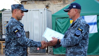 В Одесі відбувся перший випуск інструкторів-водолазів В Одесі відбувся перший випуск інструкторів-водолазів