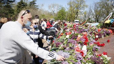 Заборонена символіка та сутички. Як пройшло 9 травня в Одесі Заборонена символіка та сутички. Як пройшло 9 травня в Одесі