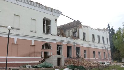 Троє загинули, 15 травмовані: вночі у Новгороді-Сіверському стався авіаналіт