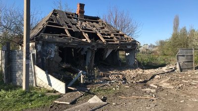 Обстріл Золочева на Харківщині: два будинки зруйновані, тринадцять пошкоджені Обстріл Золочева на Харківщині: два будинки зруйновані, тринадцять пошкоджені