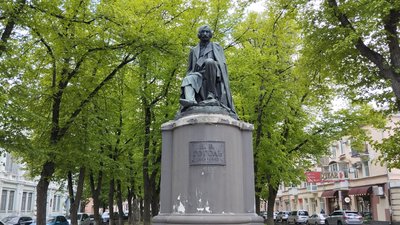 Чому у Полтаві хочуть відновити Білу альтанку, пам’ятник галушці та Гоголю Чому у Полтаві хочуть відновити Білу альтанку, пам’ятник галушці та Гоголю