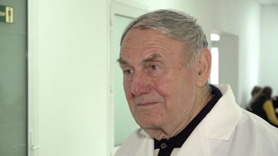 Завідувач амбулаторії Валерій Грошев Завідувач амбулаторії Валерій Грошев