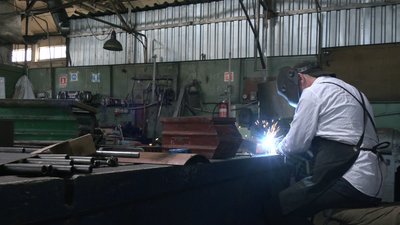 Черкаські волонтери шукають газові балони для виготовлення буржуйок на передову: попит на печі зростає Черкаські волонтери шукають газові балони для виготовлення буржуйок на передову: попит на печі зростає