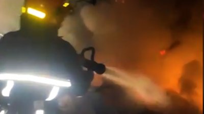 У Хмельницькому ліквідували пожежу. У Хмельницькому ліквідували пожежу.