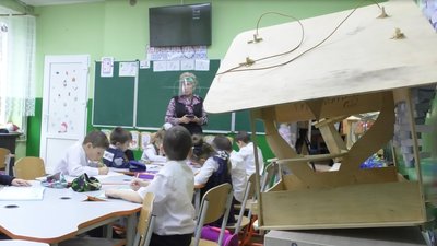 Годівнички для птахів виготовили учні ужгородської школи Годівнички для птахів виготовили учні ужгородської школи