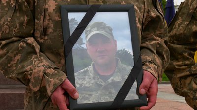 У Рівному попрощалися з військовим Петром Гнатюком