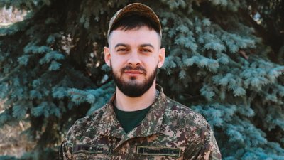 "Тримали оборону 28 днів": історія нацгвардійця Миколаївського полку на псевдо Скеля "Тримали оборону 28 днів": історія нацгвардійця Миколаївського полку на псевдо Скеля